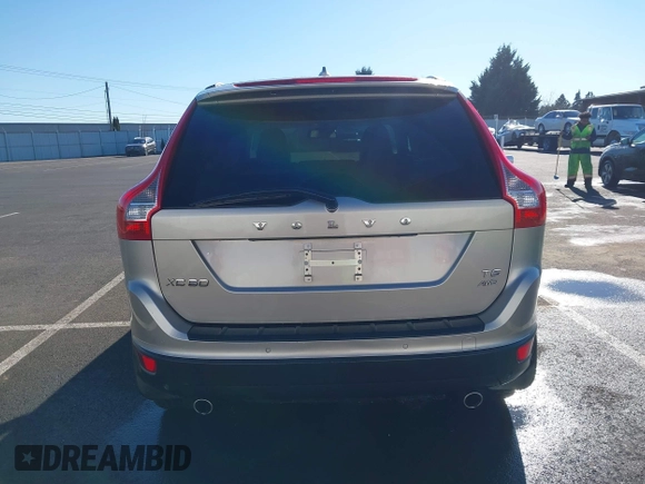 2012 Volvo XC60 3.0L с VIN YV4902DZ1C2293876, выставлен на аукционе IAAI как лот 41415355 с пробегом 48 620 миль миль и . История ставок и продаж доступна на DreamBid. Изображение 16.