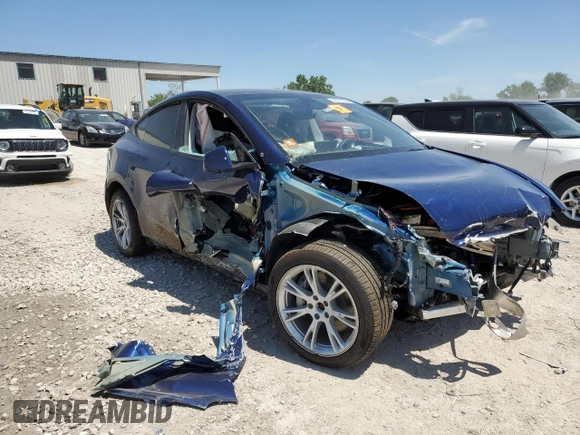 2024 Tesla Model Y Long Range with VIN 7SAYGDEEXRA286528, listed as a Copart auction lot 56321585 with Not provided miles and Salvage title. Bid and sale history available at DreamBid. Image 4.