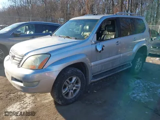 2006 Lexus GX 470 with VIN JTJBT20X760115340, listed as a IAAI auction lot 41306435 with 240060 miles. Bid and sale history available at carsss.com. Image 17.