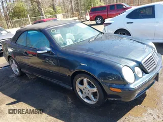 2002 Mercedes-Benz CLK 320/430 z VIN WDBLK70G92T108548, wystawiony jako IAAI lot #41848186 z przebiegiem 89 230 mil mil oraz . Historia ofert i sprzedaży dostępna na DreamBid. Obrazek 1.