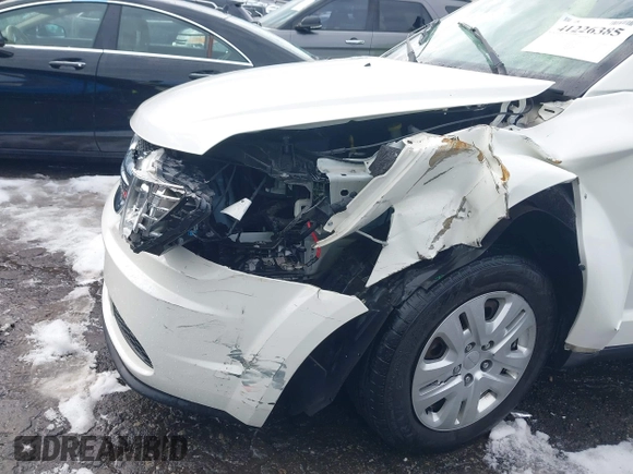 2018 Dodge Journey SE with VIN 3C4PDCAB1JT295988, listed as a IAAI auction lot 41226385 with 106,639 mi miles. Bid and sale history available at carsss.com. Image 6.