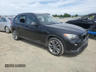 2015 BMW X1 xDrive28i with VIN WBAVL1C56FVY35815, listed as a Copart auction lot 52996755 with 0 mi miles and Clean Title. Bid and sale history available at carsss.com. Image 4.