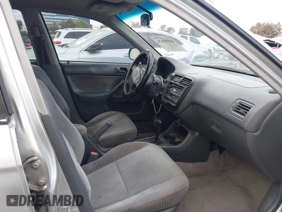 2000 Honda Civic VP with VIN 2HGEJ6616YH578067, listed as a IAAI auction lot 41893676 with 142,807 mi miles. Bid and sale history available at carsss.com. Image 5.