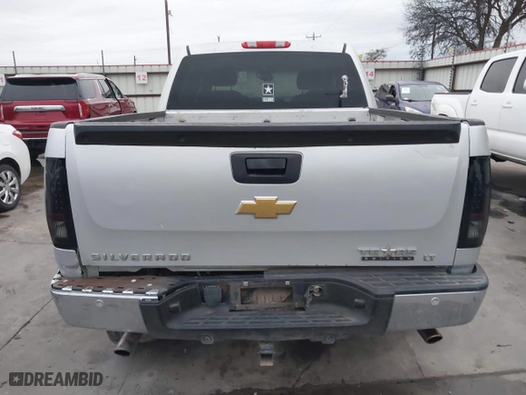 2012 Chevrolet Silverado 1500 LT with VIN 3GCPCSE02CG192161, listed as a IAAI auction lot 41287598 with 284,698 mi miles. Bid and sale history available at carsss.com. Image 16.