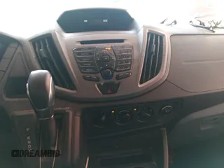 2019 Ford Transit с VIN 1FTBW3XM1KKA29208, выставлен на аукционе IAAI как лот 42631265 с пробегом 215 367 миль миль и . История ставок и продаж доступна на DreamBid. Изображение 49.
