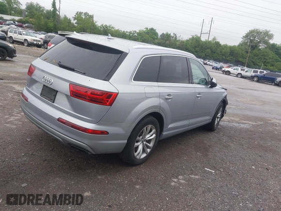 2019 Audi Q7 Premium Plus with VIN WA1LAAF76KD011711, listed as a IAAI auction lot 42266568 with 74,618 mi miles and . Bid and sale history available at DreamBid. Image 4.