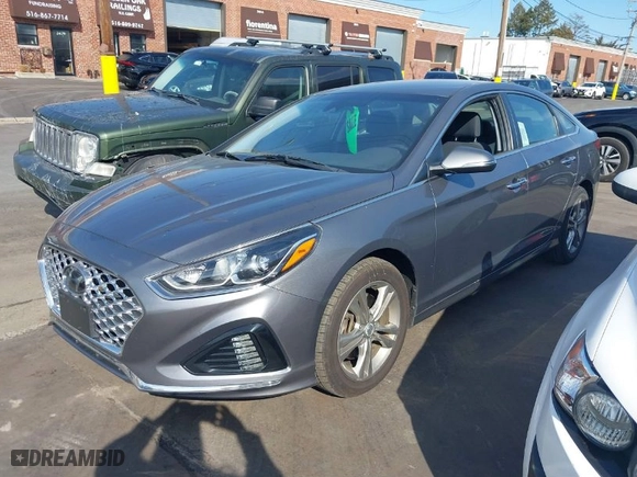 2019 Hyundai Sonata Sport with VIN 5NPE34AF5KH815856, listed as a IAAI auction lot 41687468 with 59,030 mi miles. Bid and sale history available at carsss.com. Image 6.
