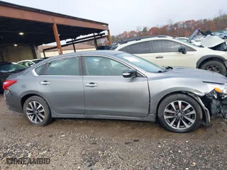 2017 Nissan Altima 2.5 SR with VIN 1N4AL3AP7HC254930, listed as a IAAI auction lot 38127464 with 85,875 mi miles. Bid and sale history available at carsss.com. Image 13.