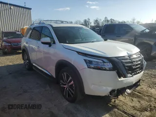2024 Nissan Pathfinder Platinum z VIN 5N1DR3DK2RC270990, wystawiony jako Copart lot #42696615 z przebiegiem 5 662 mil mil oraz Szkoda całkowita • Salvage title. Historia ofert i sprzedaży dostępna na DreamBid. Obrazek 4.