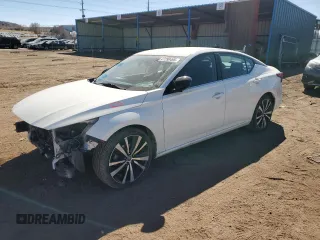 2019 Nissan Altima SR with VIN 1N4BL4CV3KC157849, listed as a Copart auction lot 47250495 with 111,094 mi miles and Salvage Title. Bid and sale history available at carsss.com. Image 1.