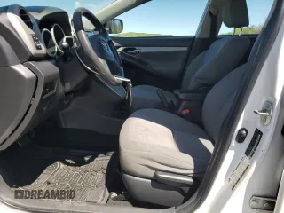 2009 Toyota Matrix S z VIN 2T1LE40E99C004312, wystawiony jako Copart lot #57679935 z przebiegiem 149 608 mil mil oraz Tytuł czysty. Historia ofert i sprzedaży dostępna na DreamBid. Obrazek 7.