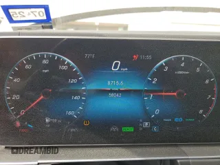 2020 Mercedes-Benz GLE 580 with VIN 4JGFB8GB2LA168470, listed as a Copart auction lot 43975845 with 58,042 mi miles and Salvage title. Bid and sale history available at DreamBid. Image 9.