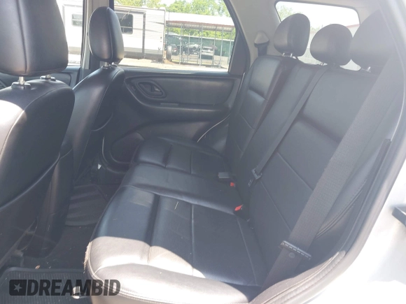 2006 Ford Escape Limited z VIN 1FMYU941X6KB47286, wystawiony jako IAAI lot #42374391 z przebiegiem 185 796 mil mil oraz . Historia ofert i sprzedaży dostępna na DreamBid. Obrazek 8.