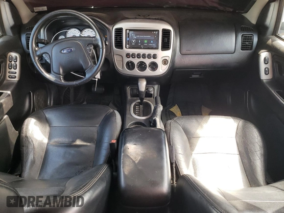 2006 Ford Escape Limited with VIN 1FMCU94136KA85367, listed as a Copart auction lot 55834035 with 249,920 mi miles and Salvage title. Bid and sale history available at DreamBid. Image 8.