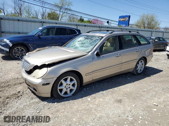 2003 Mercedes-Benz C 240 z VIN WDBRH81J03F424333, wystawiony jako Copart lot #51584265 z przebiegiem 269 394 mil mil oraz Szkody całkowita. Historia ofert i sprzedaży dostępna na DreamBid. Obrazek 1.