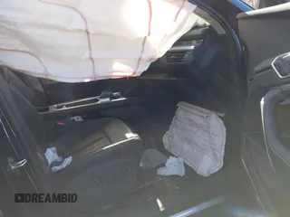 2021 Audi e-tron Premium Plus z VIN WA1LAAGE3MB018496, wystawiony jako IAAI lot #41898780 z przebiegiem 73 133 mil mil oraz . Historia ofert i sprzedaży dostępna na DreamBid. Obrazek 5.