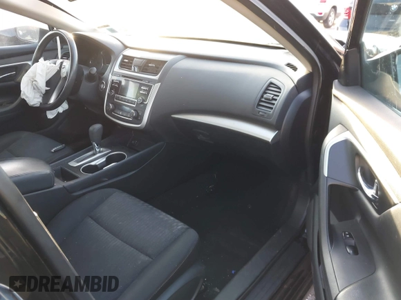 2017 Nissan Altima SV with VIN 1N4AL3AP0HC190178, listed as a IAAI auction lot 40780052 with 128,565 mi miles and . Bid and sale history available at carsss.com. Image 5.