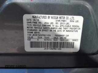 2015 Infiniti Q50 Premium with VIN JN1BV7AR4FM411454, listed as a IAAI auction lot 41707936 with 1 mi miles. Bid and sale history available at carsss.com. Image 9.
