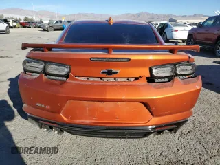 2023 Chevrolet Camaro ZL1 z VIN 1G1FK1R60P0126847, wystawiony jako Copart lot #86620744 z przebiegiem 9905 mil mil oraz Szkody całkowita. Historia ofert i sprzedaży dostępna na DreamBid. Obrazek 6.