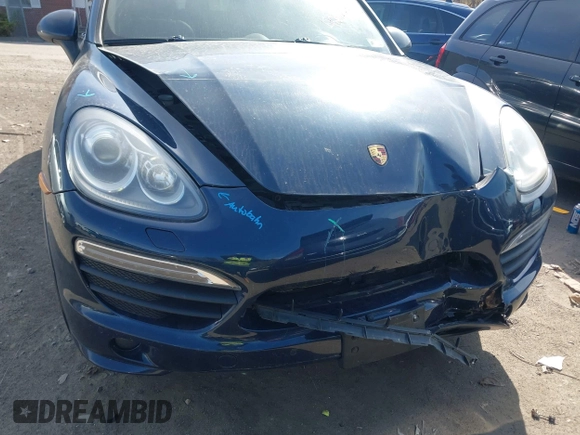 2012 Porsche Cayenne S z VIN WP1AB2A27CLA49899, wystawiony jako IAAI lot #42081215 z przebiegiem 147 920 mil mil oraz . Historia ofert i sprzedaży dostępna na DreamBid. Obrazek 6.