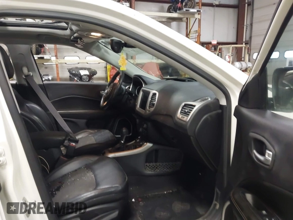2017 Jeep Compass Latitude with VIN 3C4NJDBB0HT692722, listed as a IAAI auction lot 41776740 with 132,271 mi miles and . Bid and sale history available at DreamBid. Image 5.