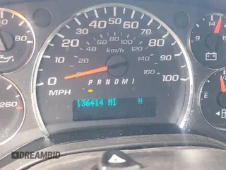 2020 Chevrolet Express Cargo z VIN 1GCWGAFG2L1252895, wystawiony jako IAAI lot #42727032 z przebiegiem 136 414 mil mil oraz . Historia ofert i sprzedaży dostępna na DreamBid. Obrazek 1.