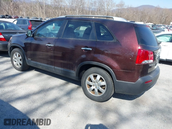 2012 Kia Sorento LX with VIN 5XYKTDA22CG286925, listed as a IAAI auction lot 41766103 with 163,522 mi miles. Bid and sale history available at carsss.com. Image 3.