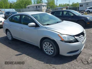 2014 Nissan Sentra SV z VIN 1N4AB7AP9EN855301, wystawiony jako IAAI lot #42208843 z przebiegiem 197 576 mil mil oraz . Historia ofert i sprzedaży dostępna na DreamBid. Obrazek 1.