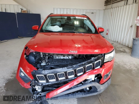 2018 Jeep Compass Latitude z VIN 3C4NJDBB8JT143193, wystawiony jako Copart lot #53061015 z przebiegiem 89 264 mil mil oraz Tytuł czysty. Historia ofert i sprzedaży dostępna na DreamBid. Obrazek 5.