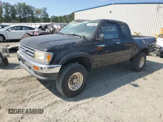 1996 Toyota T100 DX with VIN JT4UN22D4T0025356, listed as a Copart auction lot 71151044 with 199,903 mi miles and Salvage Title. Bid and sale history available at carsss.com. Image 1.