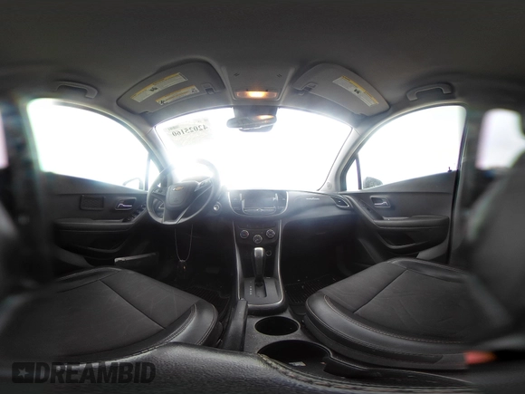 2021 Chevrolet Trax LT с VIN KL7CJPSB8MB321938, выставлен на аукционе IAAI как лот 42025160 с пробегом 101 634 миль миль и . История ставок и продаж доступна на DreamBid. Изображение 19.