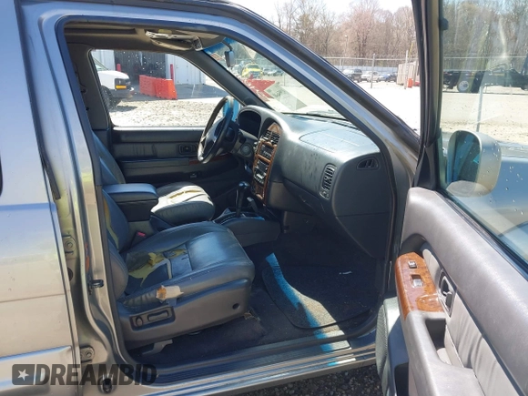 2000 Infiniti QX4 with VIN JNRAR07Y5YW081382, listed as a IAAI auction lot 41854640 with 147,173 mi miles and . Bid and sale history available at DreamBid. Image 5.