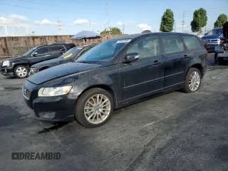 2009 Volvo V50 2.4L with VIN YV1MW390992466607, listed as a Copart auction lot 71972384 with 93,568 mi miles and Clean Title. Bid and sale history available at carsss.com. Image 1.