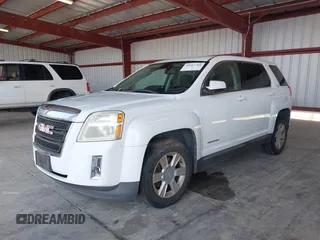 2010 GMC Terrain SLE-1 with VIN 2CTALBEW1A6327055, listed as a IAAI auction lot 39917704 with 152,645 mi miles. Bid and sale history available at carsss.com. Image 2.