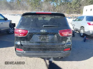 2020 Kia Sorento LX V6 with VIN 5XYPGDA54LG619310, listed as a IAAI auction lot 41266660 with 96,528 mi miles. Bid and sale history available at carsss.com. Image 16.