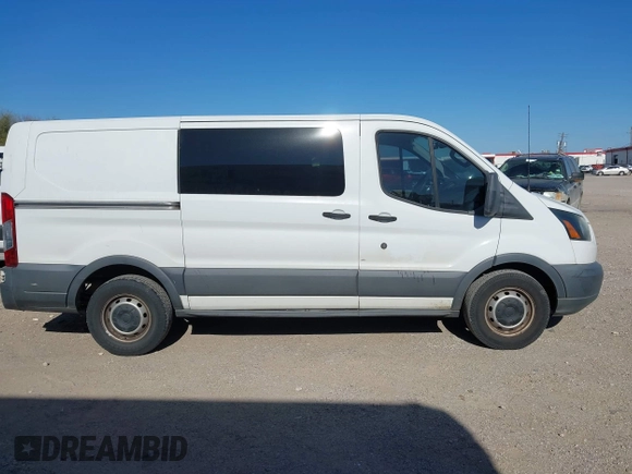 2017 Ford Transit z VIN 1FTYE1YMXHKA45223, wystawiony jako IAAI lot #41790539 z przebiegiem 212 954 mil mil oraz . Historia ofert i sprzedaży dostępna na DreamBid. Obrazek 13.