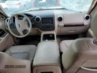 2006 Ford Expedition Limited with VIN 1FMFU19536LA84787, listed as a Copart auction lot 41453875 with 0 mi miles and Non Repairable. Bid and sale history available at carsss.com. Image 8.