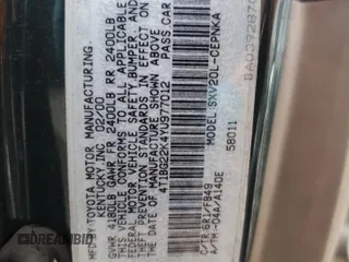 2000 Toyota Camry CE z VIN 4T1BG22K4YU977012, wystawiony jako Copart lot #59085085 z przebiegiem 146 838 mil mil oraz Szkoda całkowita • Salvage title. Historia ofert i sprzedaży dostępna na DreamBid. Obrazek 12.