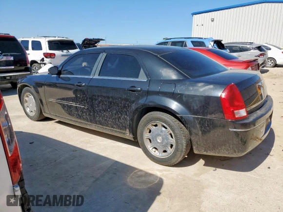 2006 Chrysler 300 Touring z VIN 2C3KA53G96H360856, wystawiony jako Copart lot #57558675 z przebiegiem 254 051 mil mil oraz Czysty tytuł • Clean title. Historia ofert i sprzedaży dostępna na DreamBid. Obrazek 2.