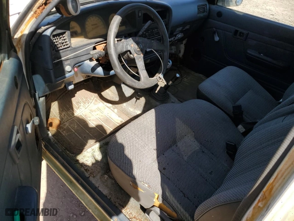 1992 Toyota 4WD Pickups DLX with VIN JT4VN13D5N5095368, listed as a Copart auction lot 84542074 with 133454 miles and Clean Title. Bid and sale history available at carsss.com. Image 8.