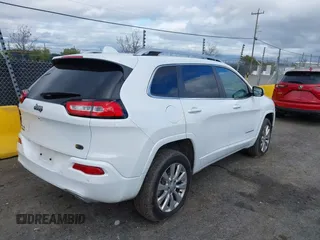 2017 Jeep Cherokee Overland z VIN 1C4PJMJS9HW631941, wystawiony jako IAAI lot #41605184 z przebiegiem 19 162 mil mil oraz . Historia ofert i sprzedaży dostępna na DreamBid. Obrazek 4.