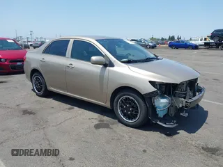 2010 Toyota Corolla z VIN 1NXBU4EE1AZ315405, wystawiony jako IAAI lot #42437033 z przebiegiem 166 466 mil mil oraz . Historia ofert i sprzedaży dostępna na DreamBid. Obrazek 1.