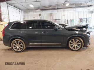 2018 Volvo XC90 Inscription with VIN YV4A22PLXJ1344826, listed as a IAAI auction lot 41663313 with 93,227 mi miles. Bid and sale history available at carsss.com. Image 13.