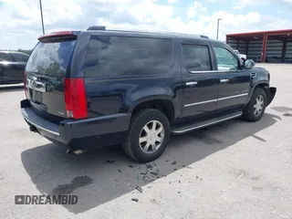 2007 Cadillac Escalade ESV z VIN 1GYFK66897R288492, wystawiony jako IAAI lot #41935413 z przebiegiem 205 756 mil mil oraz . Historia ofert i sprzedaży dostępna na DreamBid. Obrazek 4.