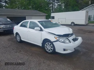 2010 Toyota Corolla z VIN 2T1BU4EE3AC432565, wystawiony jako IAAI lot #42208923 z przebiegiem Nie podano mil oraz . Historia ofert i sprzedaży dostępna na DreamBid. Obrazek 1.