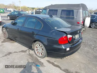 2006 BMW 3 Series 325i with VIN WBAVB17506NK37653, listed as a IAAI auction lot 42008176 with 189,507 mi miles. Bid and sale history available at carsss.com. Image 3.