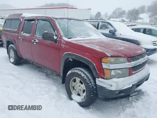 2004 Chevrolet Colorado 1SB LS Z85 with VIN 1GCDT136848135197, listed as a IAAI auction lot 41289303 with 230,818 mi miles. Bid and sale history available at carsss.com. Image 1.