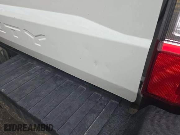 2017 Ford F-250 Lariat with VIN 1FT7W2BT2HEE35035, listed as a IAAI auction lot 42737737 with 211,204 mi miles and . Bid and sale history available at DreamBid. Image 22.