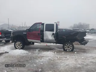 2005 Ford F-250 XL z VIN 1FTSW21515EC67798, wystawiony jako IAAI lot #41463473 z przebiegiem 221 075 mil mil oraz . Historia ofert i sprzedaży dostępna na DreamBid. Obrazek 13.