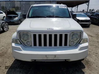 2009 Jeep Liberty Sport with VIN 1J8GN28K29W535061, listed as a Copart auction lot 55427745 with 179,361 mi miles and Clean Title. Bid and sale history available at carsss.com. Image 5.
